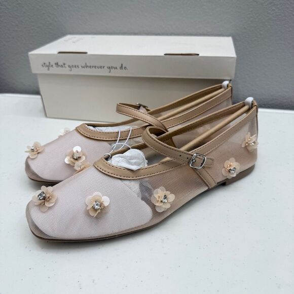 Mary Jane Shoes Size 8 Cream Floral Embellished Flats Memory Foam - Picture 2 of 9